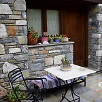 Apartment Victoria's Country