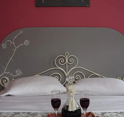 Victoria's Country Apartment